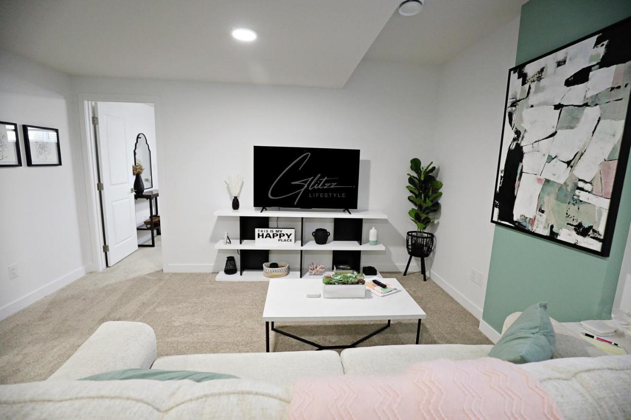 King Bed,disney,long Stays,garage,airport Holiday home